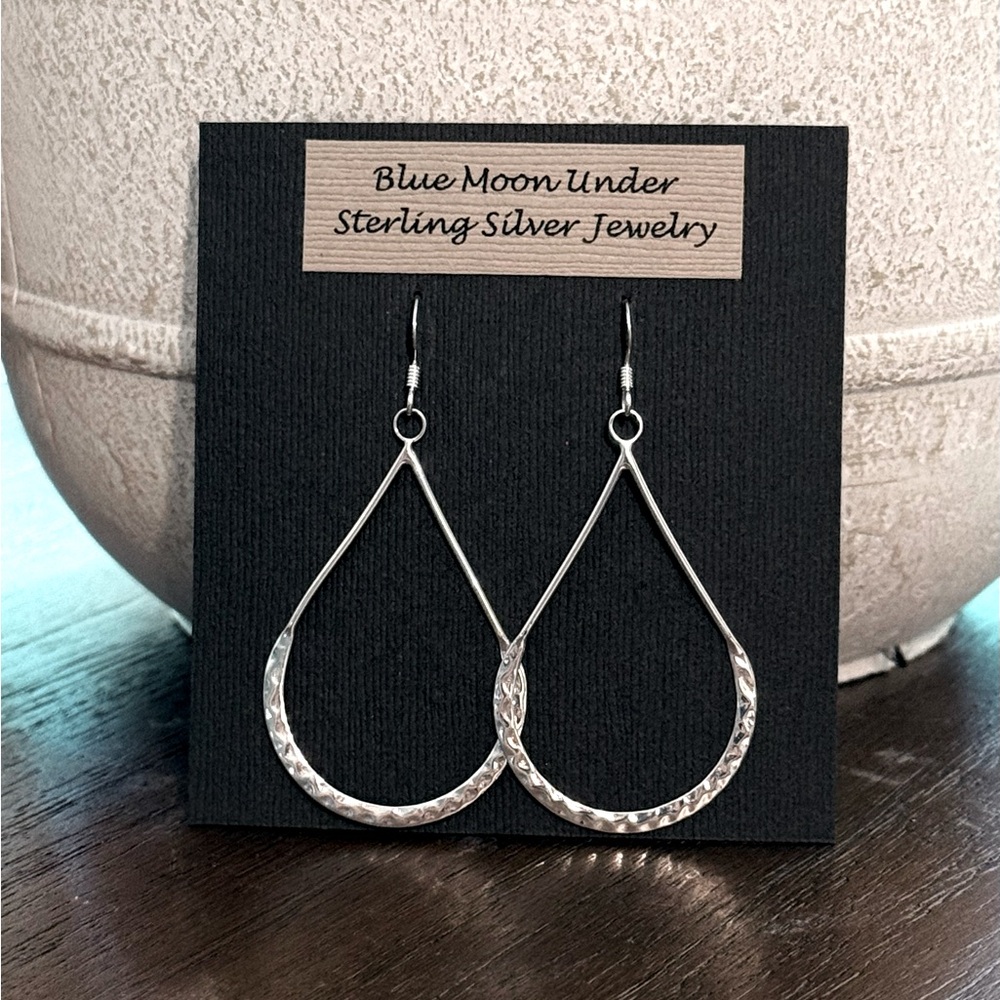 NWT 925 Sterling Silver Teardrop with Hammered Hoop Earrings! Hypoallergenic! - Picture 4 of 5